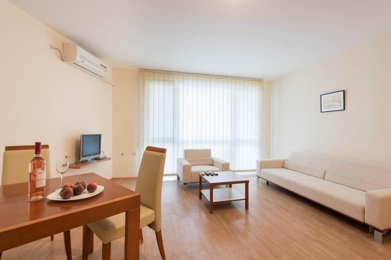 Gt Riviera Fort Beach Apartments Ravda Buitenkant foto