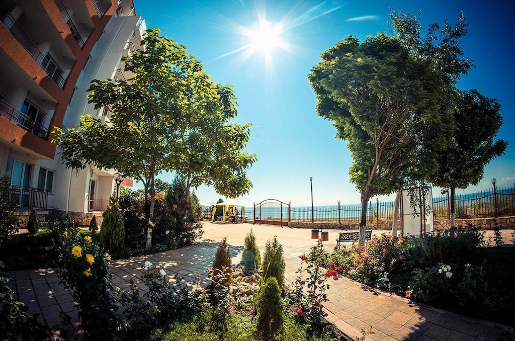 Gt Riviera Fort Beach Apartments Ravda Buitenkant foto