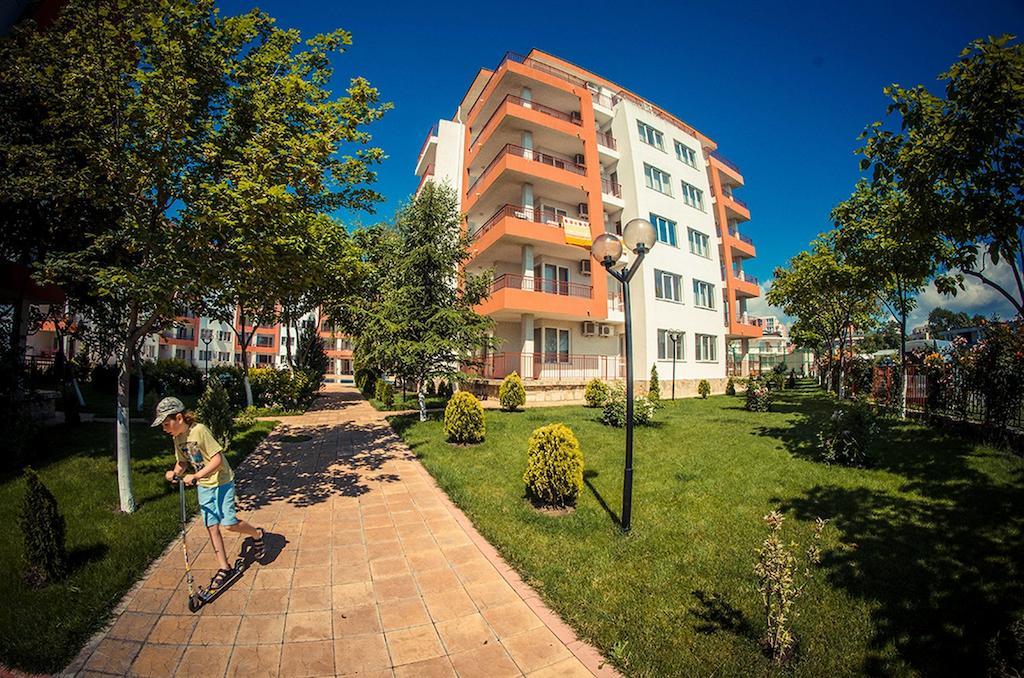 Gt Riviera Fort Beach Apartments Ravda Buitenkant foto