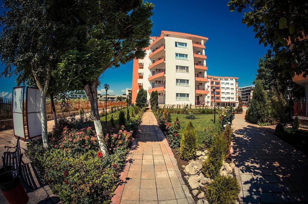Gt Riviera Fort Beach Apartments Ravda Buitenkant foto